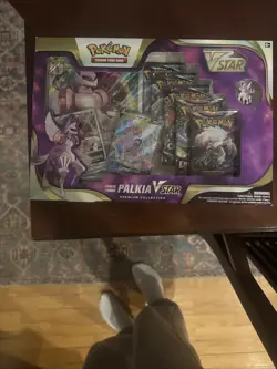 Pokemon TCG: Origin Forme Palkia VSTAR Premium Collection - Image 2