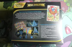 Pokemon TCG: Mega Evolution Lucario Elite Trainor Box - Image 3