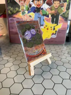 Pokemon Topps Series 2 - #110 Weezing - Holo Foil Pack Fresh - Mint Condition - Image 4