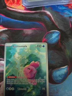 Alomomola 108/086 NM – Illustration Rare Holo – 2025 TCG Pokemon Black Bolt - Image 3