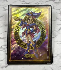 Yugioh Dark Magician Girl 9 Pocket Duelist Portfolio Holds 180 cards - Image 1