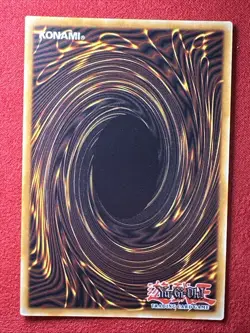 WANTED: Seeker Of Sinful Spoils - LP - MP24-EN122 - Prismatic Secret Rare - Image 2