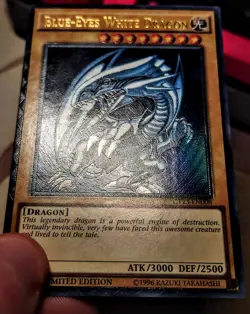 Yu-Gi-Oh! Ultimate Rare Style Blue-Eyes White Dragon - Image 5