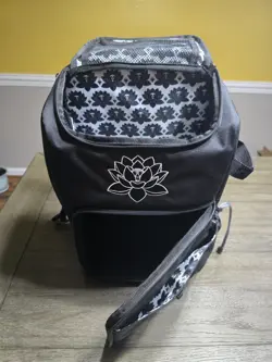 New MTG Magic MagicCon Las Vegas 2026 Black Lotus VIP BCW TCG Spectrum Backpack - Image 1