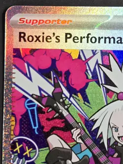Pokemon TCG: Chaos Rising - Roxie's Performance (121/086) SIR Full Art Trainer - Image 2