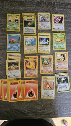 Pokemon TCG Neo sets (2000-2002) small collection 92 Cards - Image 2
