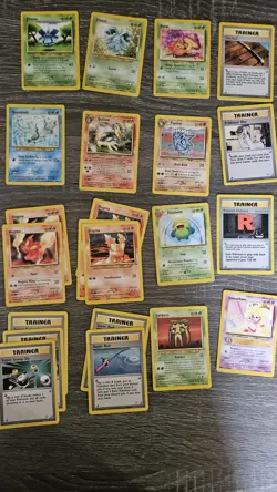 Pokemon TCG Neo sets (2000-2002) small collection 92 Cards - Image 4