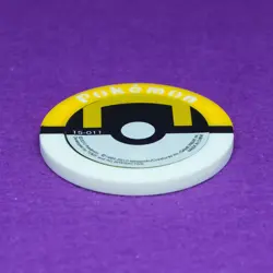 Garchomp Holo Pokemon Battrio Coin 15-011 2010 Vintage Nintendo Japanese F/S - Image 4