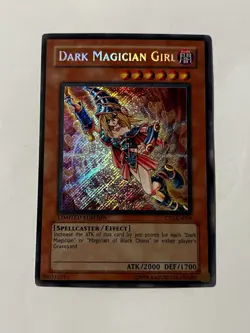 Yu-Gi-Oh! Dark Magician Girl CT2-EN004 Secret Rare Holo Ltd Ed Konami - Image 1