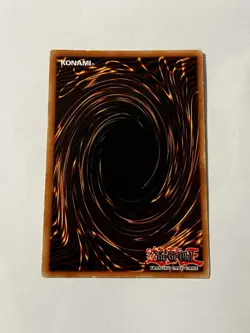 Yu-Gi-Oh! Dark Magician Girl CT2-EN004 Secret Rare Holo Ltd Ed Konami - Image 2