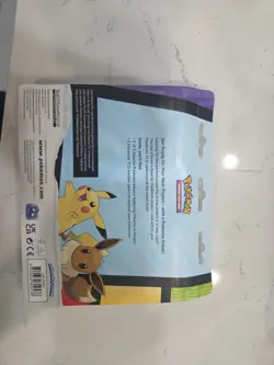 Pokemon TCG : Back to School Pikachu Eraser 2 Booster Blister - Image 4
