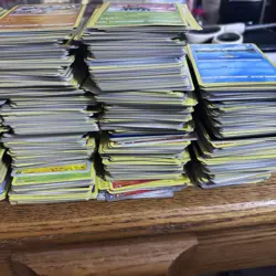 Lot of 200 Various Pokemon Cards-No Trainer or Energy Cards - Image 3