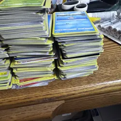 Lot of 200 Various Pokemon Cards-No Trainer or Energy Cards - Image 4