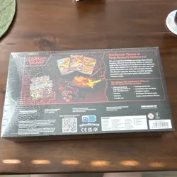 Pokemon Team Rocket's Moltres ex Ultra-Premium Collection Box English - Image 2