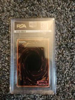 Yu-Gi-Oh TCG Dark Magician 005 2010-17 LoB Reprint PSA 9 - Image 2