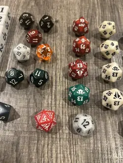 Magic the Gathering MTG Game Die Lot Of 36 - Spin Down Dice And Misc Other Dice - Image 3