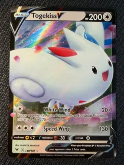 Togekiss V Ultra Rare SWSH04: Vivid Voltage 140/185 NM Pokemon TCG - Image 1
