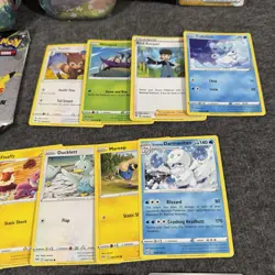 Pokemon Crown Zenith gg67 gg70 & Celebrations 25th Anniversary Mini Tin - Image 3