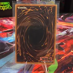 Konami Yu-Gi-Oh! Blue-Eyes White Dragon SDK-001 Unlimited Ultra Rare - Image 2
