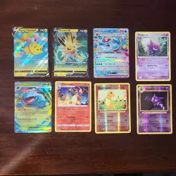 Pokemon TCG 8 Card Lot - Image 1