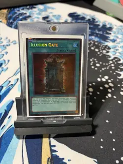 ILLUSION GATE MZMU-EN023 SECRET RARE 1st EDITION YUGIOH *NEW & MINT* - Image 1