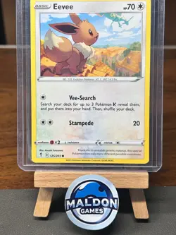 Eevee 125/203 Evolving Skies Common NM 2021 - Image 1