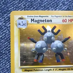 Pokemon Wizards of the Coast Magneton 9/102 Base Set Holo Rare 1999 English - Image 3