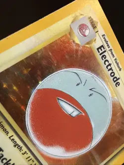 Electrode 2/64 Jungle Holo Rare 1st Edition Pokemon - Image 4