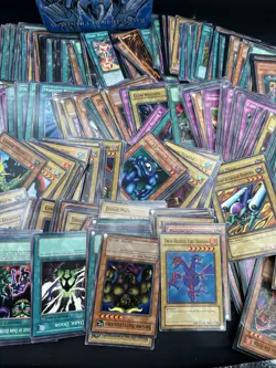 Huge Vintage Yu-Gi-Oh! Card Lot w/ Raviel Tin, 600+ Cards, Spells,Traps,Monsters - Image 4