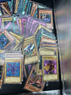 Huge Vintage Yu-Gi-Oh! Card Lot w/ Raviel Tin, 600+ Cards, Spells,Traps,Monsters - Image 5
