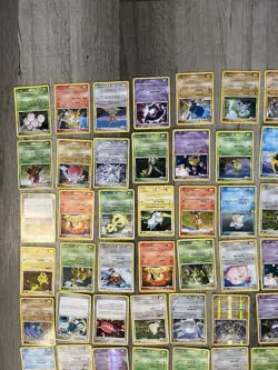 Lot of 100 Pokemon Cards 2007 Some Holographic - Image 5