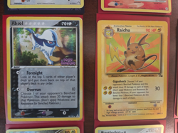 Pokemon vintage 16-Card Lot (2003-2009) Holo - Image 3