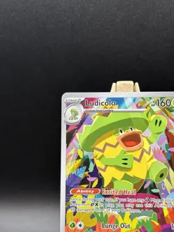 Pokemon TCG Ludicolo 095/094 Me02: Phantasmal Flames Illustration Rare - Image 5