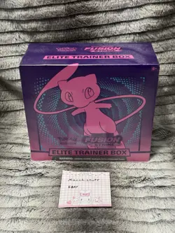 Nintendo Pokemon TCG: Sword & Shield Fusion Strike Elite Trainer Box - Image 1