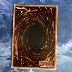 Yu-Gi-Oh! TCG Blue-Eyes White Dragon YSKR-EN001 Kaiba Reloaded Ultra Rare Foil - Image 4