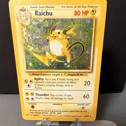 Pokemon Raichu 14/102 Base Set Holo Rare English 1999 80HP Wizards - Image 1