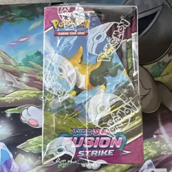 Pokemon TCG - Sword & Shield Fusion Strike Booster Box (36 Packs) - New & Sealed - Image 4