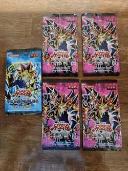 1996 Yugioh Korean 4 Pks - Magician's Force & 1 Pk Legends of blue-eyed dragon - Image 1
