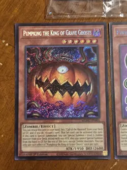 Pumpking the King of Grave Ghosts MZMU-EN001 + Field Center Promo + Chibi Yugioh - Image 2