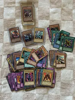 Vintage Yugioh Card Lot *heavily Played* - Image 1