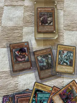 Vintage Yugioh Card Lot *heavily Played* - Image 4