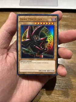 Dark Magician YGLD-ENB02 Ultra Rare Card Near Mint NM Condition - Image 3