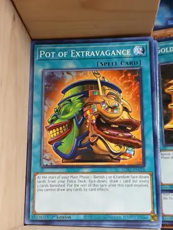 Pot of Extravagance SDAZ-EN028 Structure Deck: Albaz Strike 1st Edition - Image 1