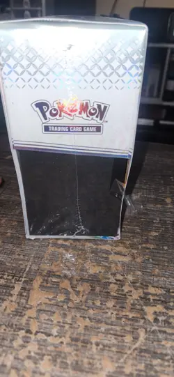 Pokemon Prismatic Evolutions ETb Box Sealed Brand New Damage Box Small Rip - Image 4