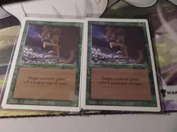 1994 Vintage Magic the Gathering MTG Giant Growth Revised Edition 2 Lot - Image 1