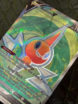 ROTOM V ~ 176/196 ~ FULL ART RARE SIR ~ Pokemon TCG: Lost Origin - Image 3