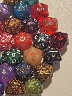 Magic the Gathering Oversized Spindown D20s - 28 Unique - LotR, Kaldheim - MTG - Image 4