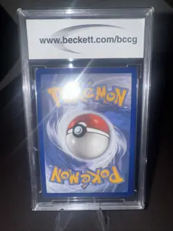 Pokemon TCG SWSH Battle Styles Victini V 021/163 Ultra Rare Holo NM - Image 2
