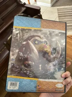 Ultra Pro Pokemon HeartGold & SoulSilver Triumphant 9-Pocket Binder - Image 2