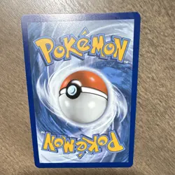 Pokemom Surfing Pikachu V 008/025 Celebrations UR Holo EN - Image 2